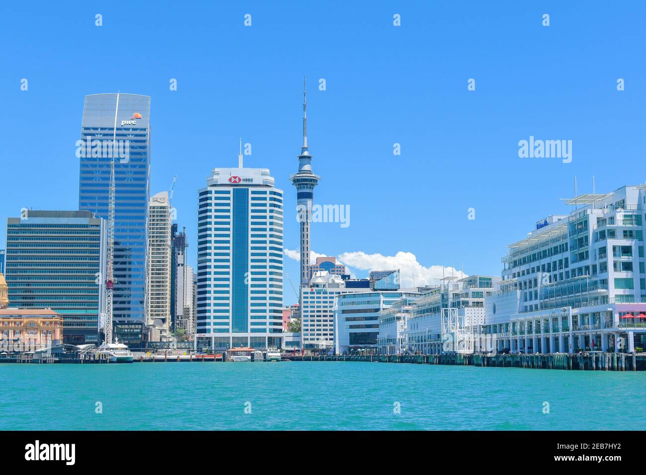 AUCKLAND, NEW ZEALAND - Jan 05, 2021: View of Auckland downtown skyline  with new Pwc and Hsbc buildings Stock Photo - Alamy