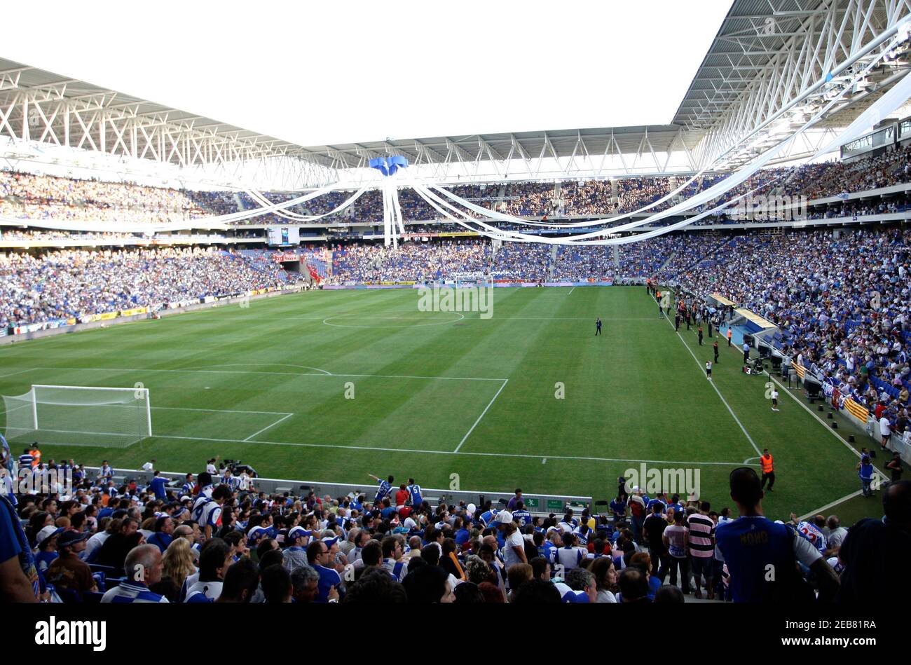 Football Espanyol V Liverpool Pre Season Friendly Cornella El Prat Stadium Barcelona Spain 09 10 2 8 09 General View Of Cornella El Prat Stadium Espanyol Mandatory Credit Action Images Andrew Boyers Stock Photo Alamy