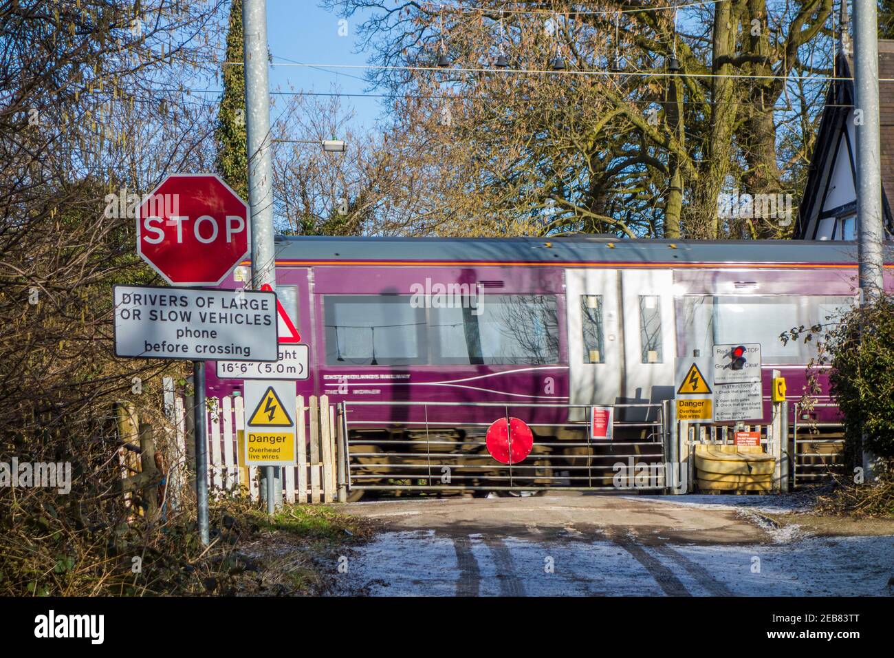 Level Crossing Gate High Resolution Stock Photography And Images Alamy Level Crossing Gate High Resolution Stock Photography And Images Alamy