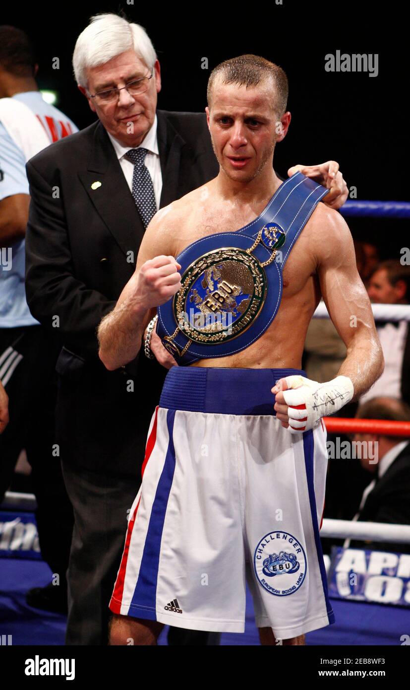 Boxing - Newham Leisure Centre - Ian Napa v Malik Bouziane - EBU (European)  Bantamweight Title - 20/3/09