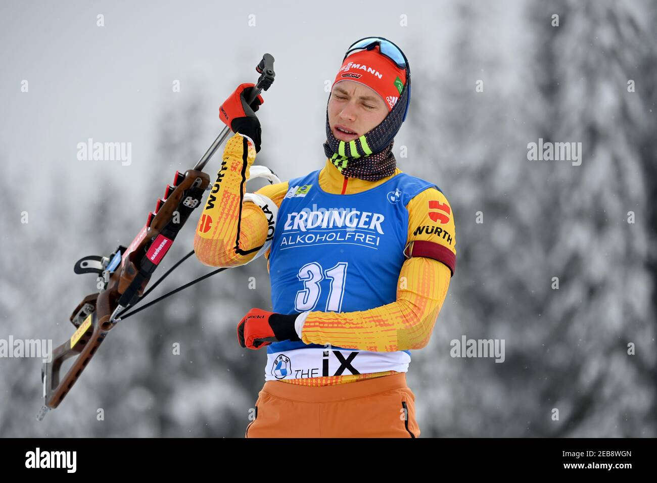 Biathlon sprint shooting hi-res stock photography and images - Alamy