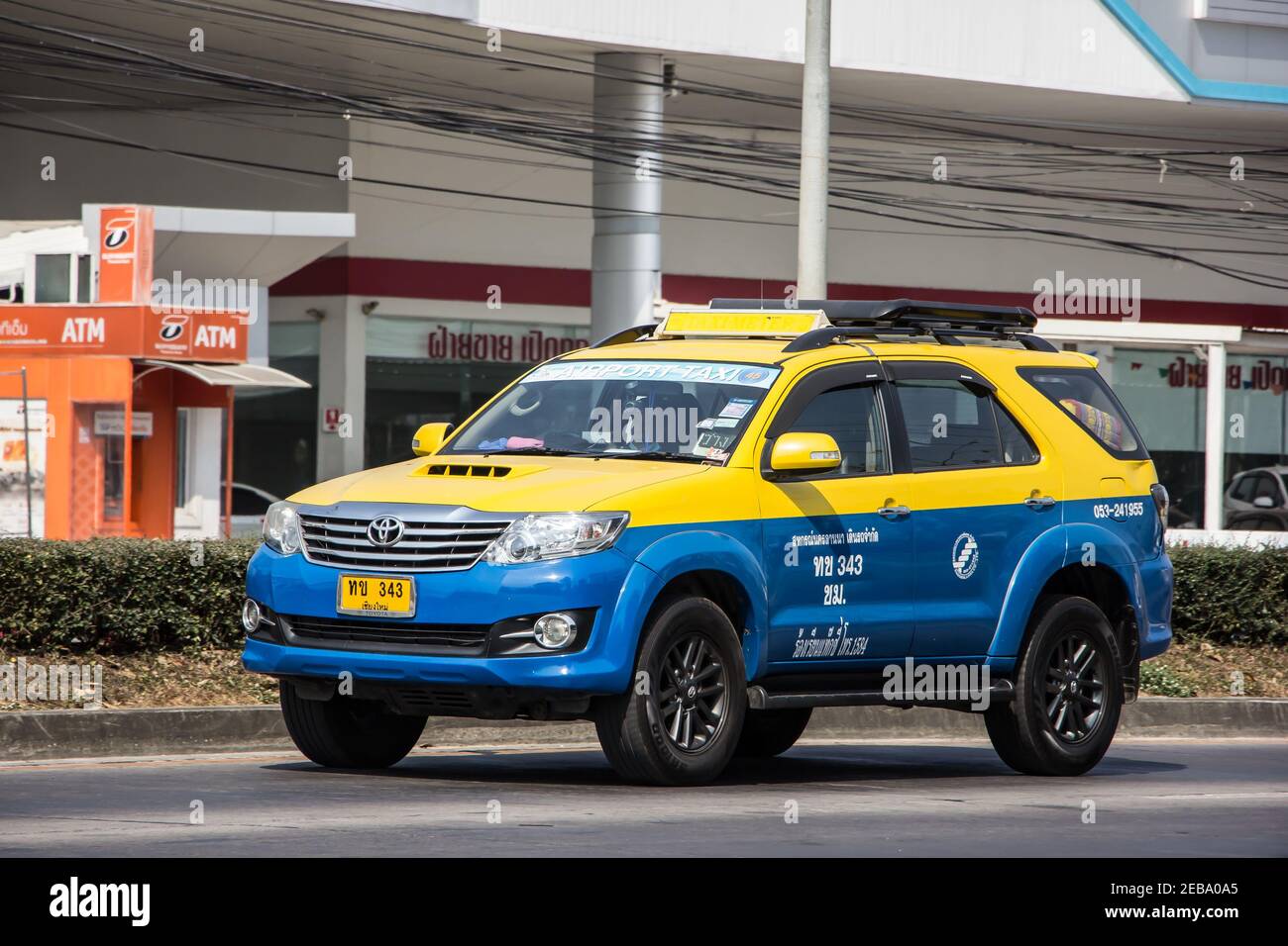 aflevering Praktisch zegevierend Chiangmai, Thailand - January 19 2021: City taxi Meter chiangmai, Toyota  Fortuner, Service in city. Photo at road no.1001 about 8 km from downtown Ch  Stock Photo - Alamy