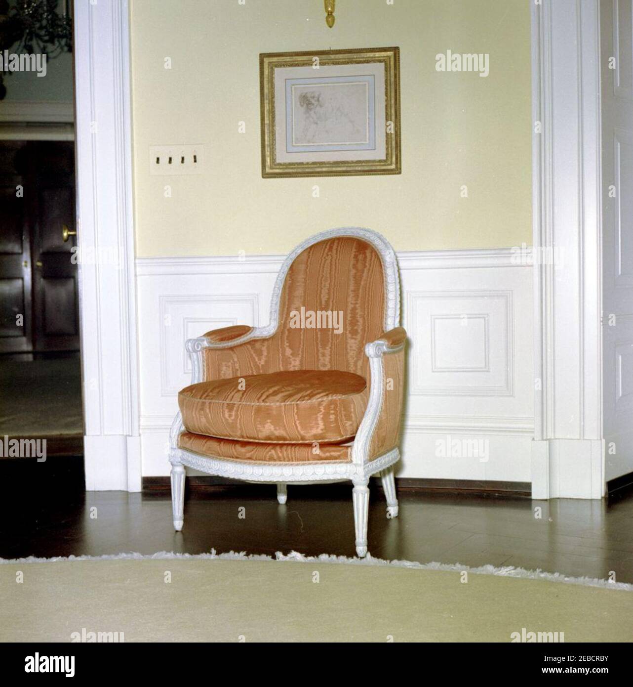Yellow oval room white house hi-res stock photography and images - Alamy