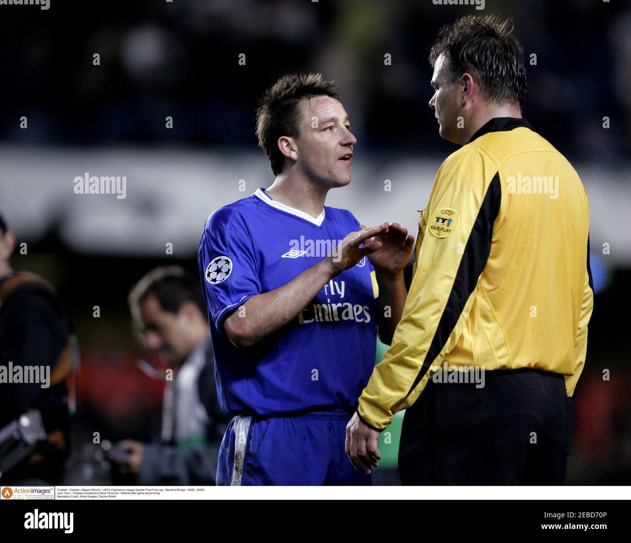 Football - Chelsea v Bayern Munich - UEFA Champions League Quarter Final  First Leg - Stamford Bridge - 04/05 , 6/4/05 John Terry - Chelsea complains  to Rene Temmink - Referee after