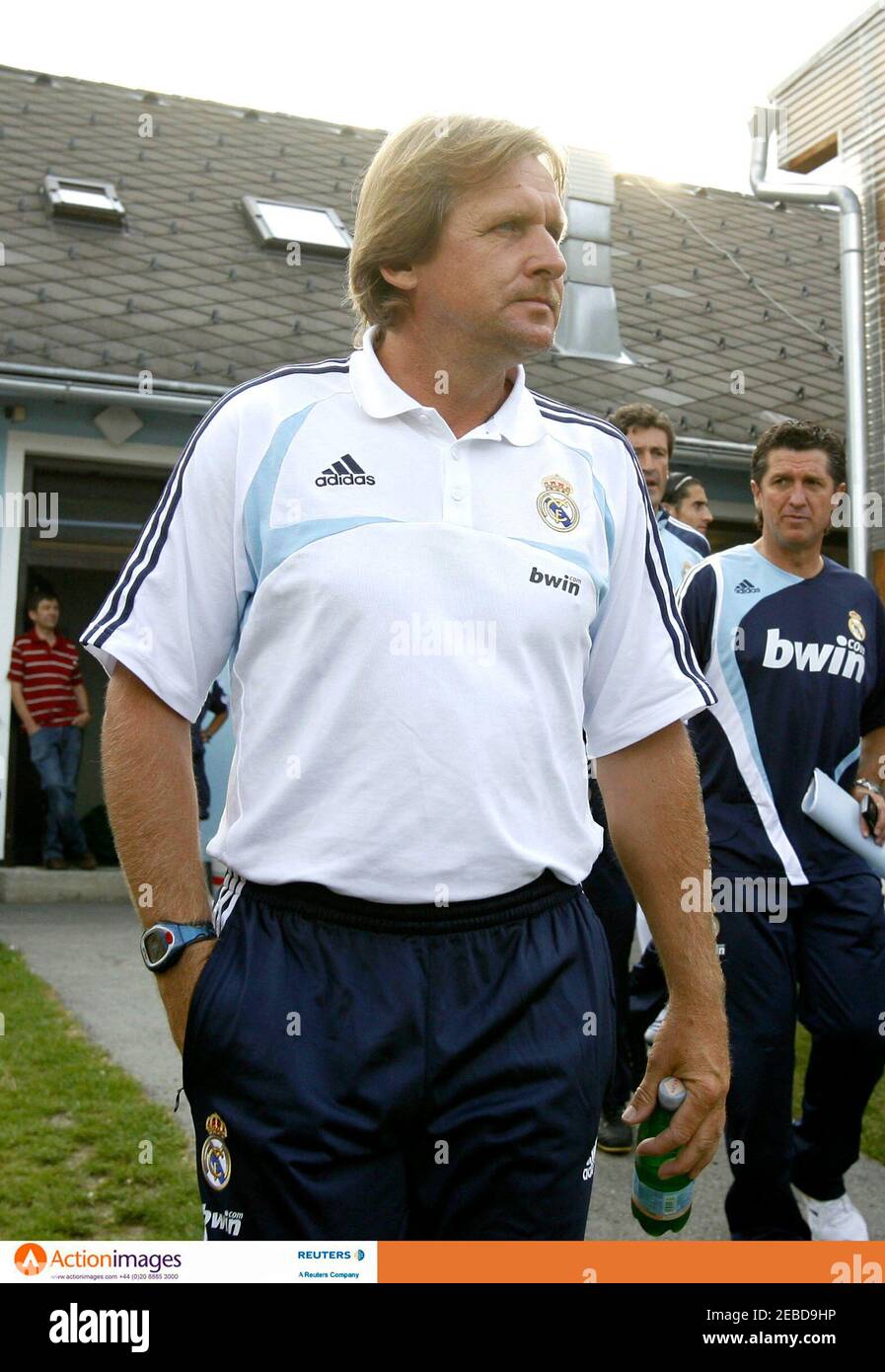 Football - Real Madrid v Stoke City Pre Season Friendly - Irdning, Austria  - 27/7/07 Real Madrid coach Bernd Schuster before the match Mandatory  Credit: Action Images / Robert Zolles Livepic Stock Photo - Alamy