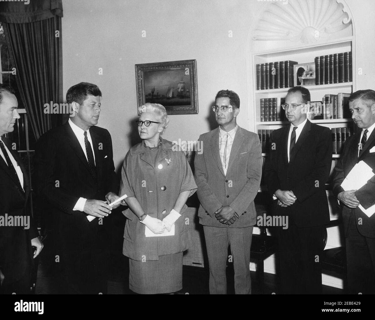 Announcement of the first public housing for Indians, 1142AM