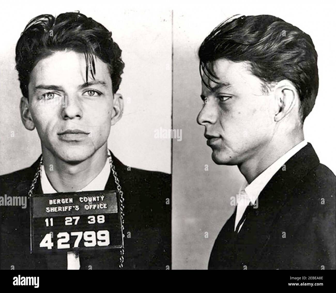 FRANK SINATRA  (1915-1998)  Police mugshot following his arrest in Hackensack, Bergen County, New Jersey  on 26 November 1938 on charges of seduction and adultery. The case was dismissed in court in January 1939. Stock Photo