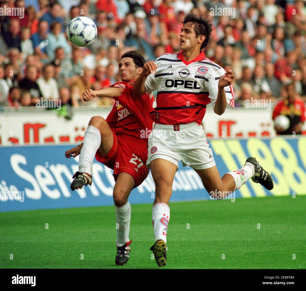 Leverkusen Germany 22.08.1999, Football: Bundesliga season 1999/2000, Bayer 04 Leverkusen (B04, red) vs FC Bayern Munich (FCB, white) 2:0 -  Oliver NEUVILLE (B04) , Roque SANTA CRUZ (FCB) Stock Photo