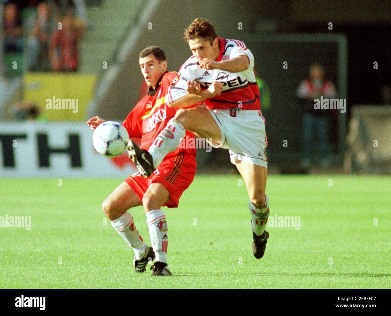 Leverkusen Germany 22.08.1999, Football: Bundesliga season 1999/2000, Bayer 04 Leverkusen (B04, red) vs FC Bayern Munich (FCB, white) 2:0 -  Bixente LIZARAZU (FCB) ,  Robson PONTE (B04) Stock Photo