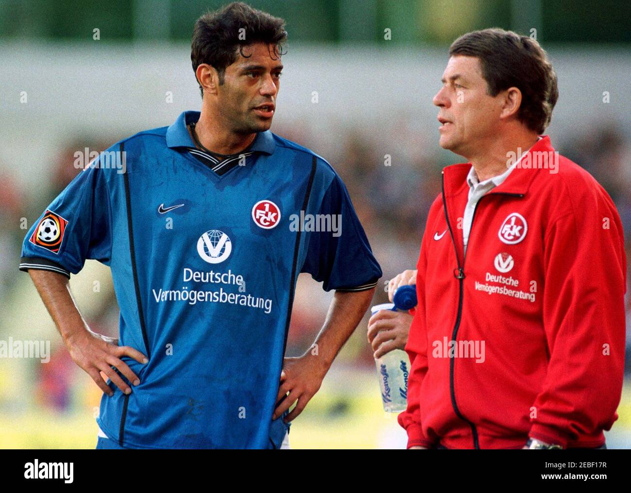 Leverkusen Germany 26.9.1999, Football: Bundesliga season 1999/2000, Bayer  04 Leverkusen (B04, red) vs 1. FC Kaiserslautern (blue) 3:1 - Hani RAMZY  (FCK) , Otto REHHAGEL (FCK Stock Photo - Alamy