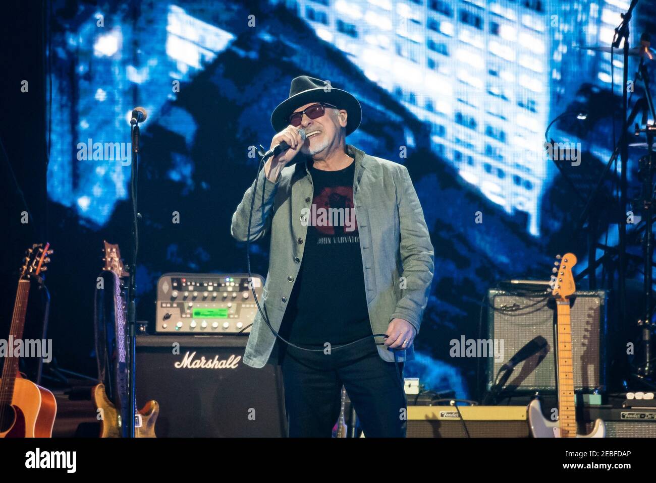 Paul carrack hires stock photography and images Alamy