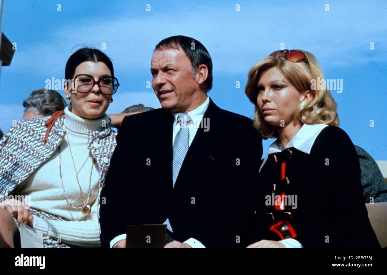 Los Angeles.CA.USA. LIBRARY. Frank Sinatra with wife Nancy Barbato
