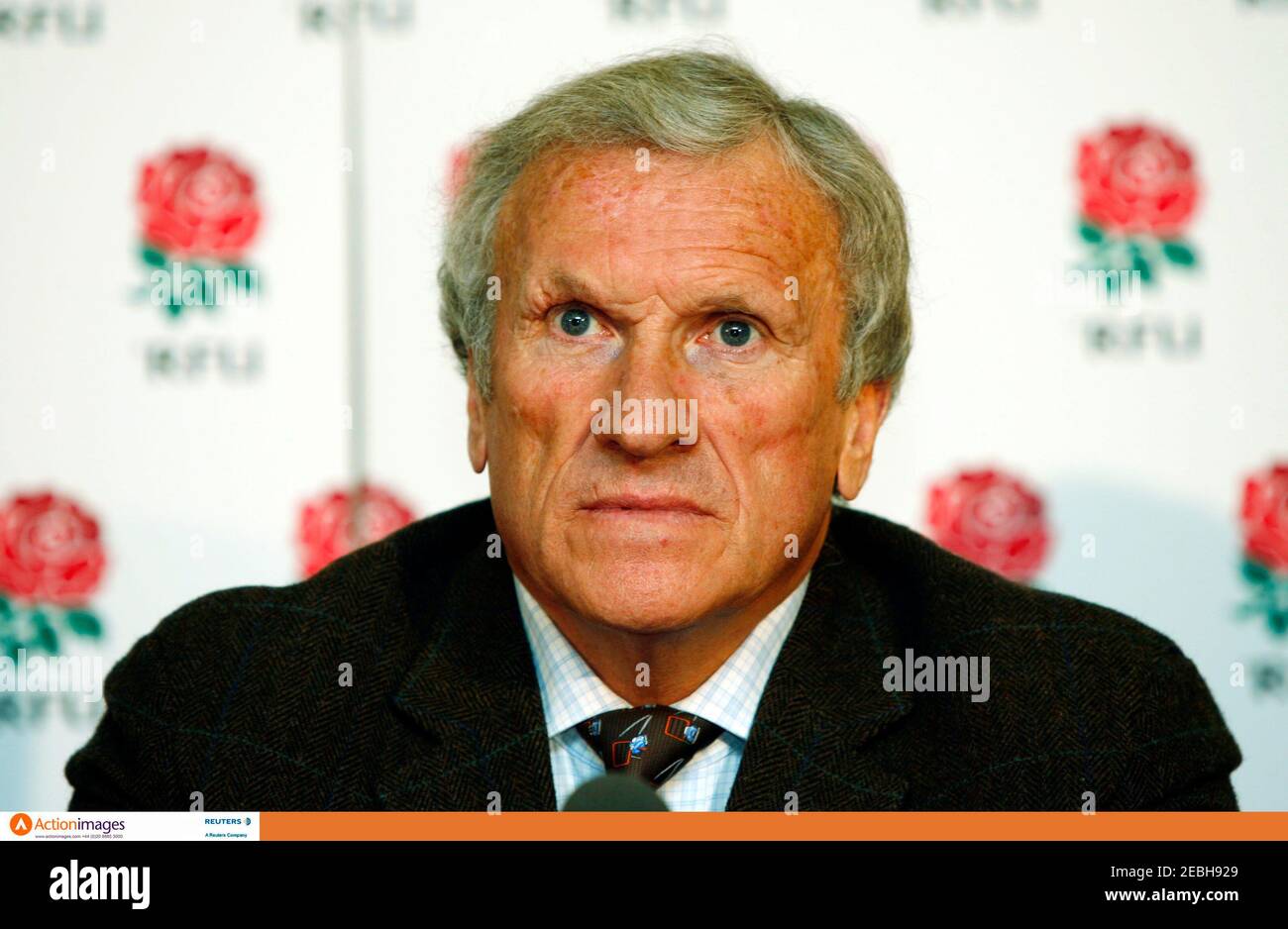Rugby Union - RFU, PRL & PRA Press Conference regarding long term deal for Elite Rugby - Twickenham Stadium, London - 15/11/07  Chairman of the Premier Rugby Board Tom Walkinshaw during the press conference  Mandatory Credit: Action Images / Henry Browne  Livepic Stock Photo