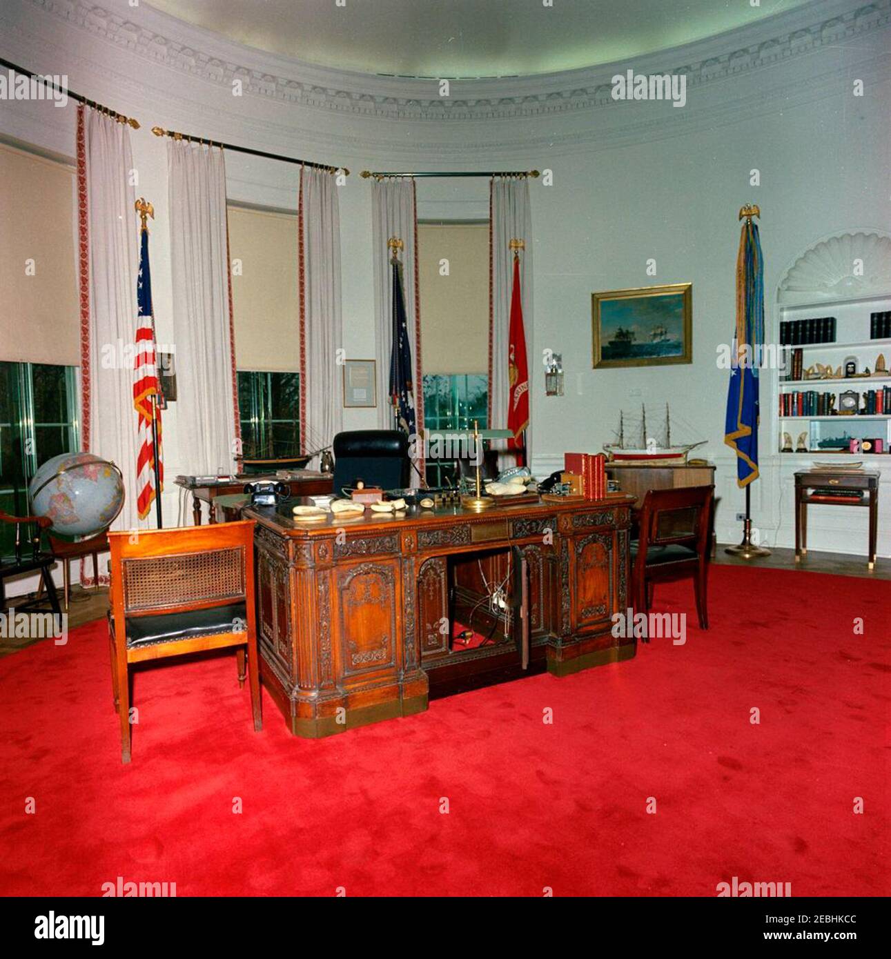 John f kennedy desk oval hires stock photography and images Alamy