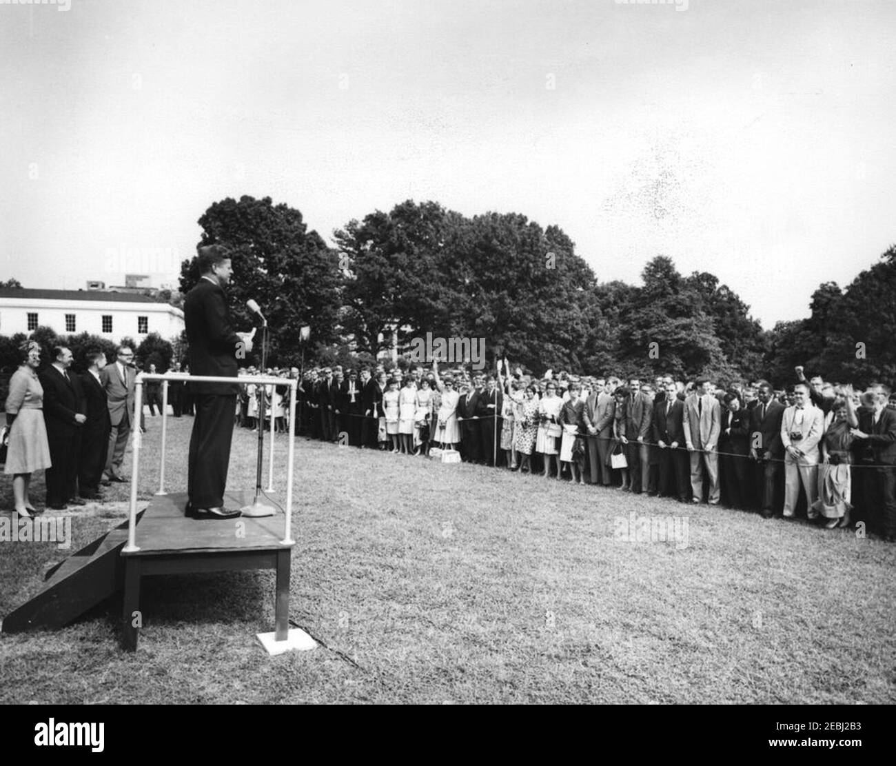 Visit Of Peace Corps Trainees 4 25PM President John F Kennedy left visit-of-peace-corps-trainees-4-25pm-president-john-f-kennedy-left