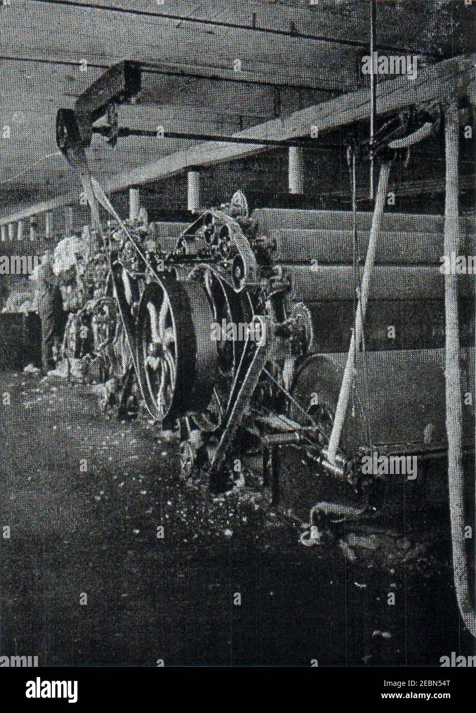 Carding machine wool hi-res stock photography and images - Alamy