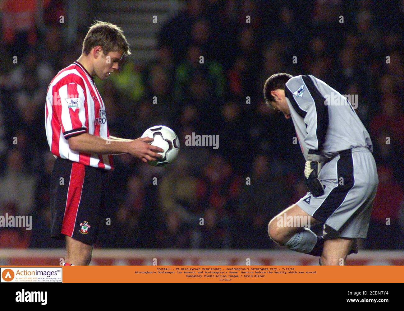 Football - FA Barclaycard Premiership - Southampton v Birmingham City - 7/12/02  Birmingham's Goalkeeper Ian Bennett and Southampton's James  Beattie before the Penalty which was scored   Mandatory Credit:Action Images / David Slater  Livepic Stock Photo