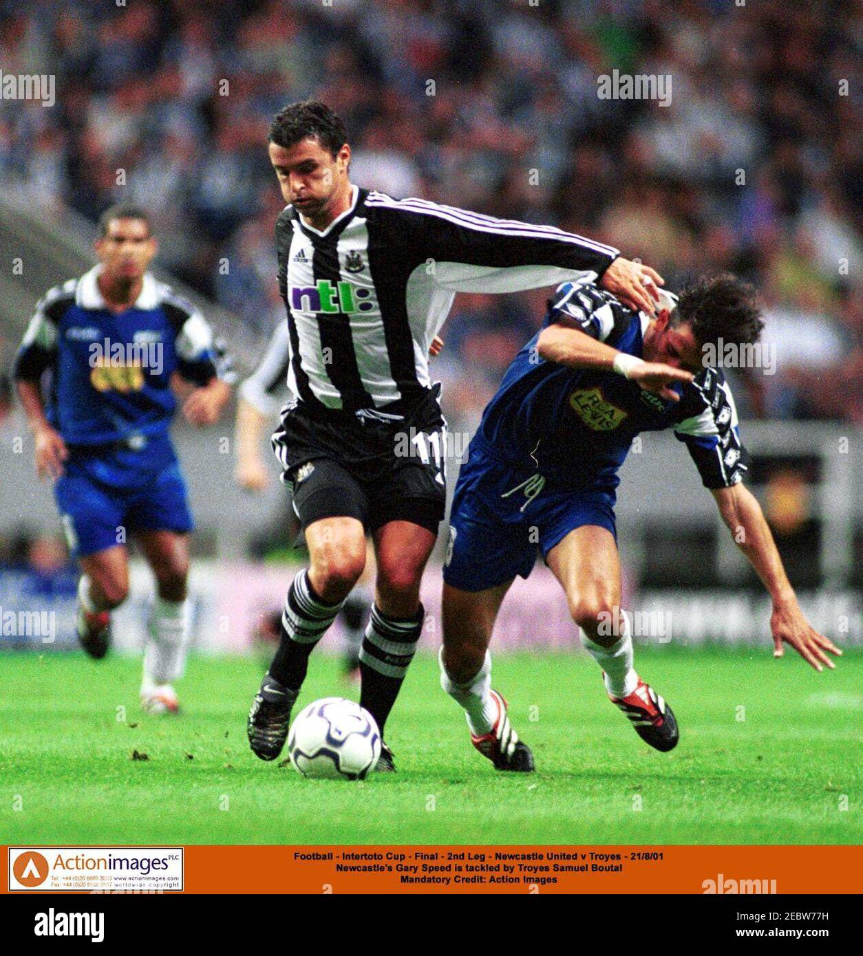 Football - Intertoto Cup - Final - 2nd Leg - Newcastle United v Troyes -  21/8/01 Newcastle's Gary Speed is tackled by Troyes Samuel Boutal Mandatory  Credit: Action Images Stock Photo - Alamy