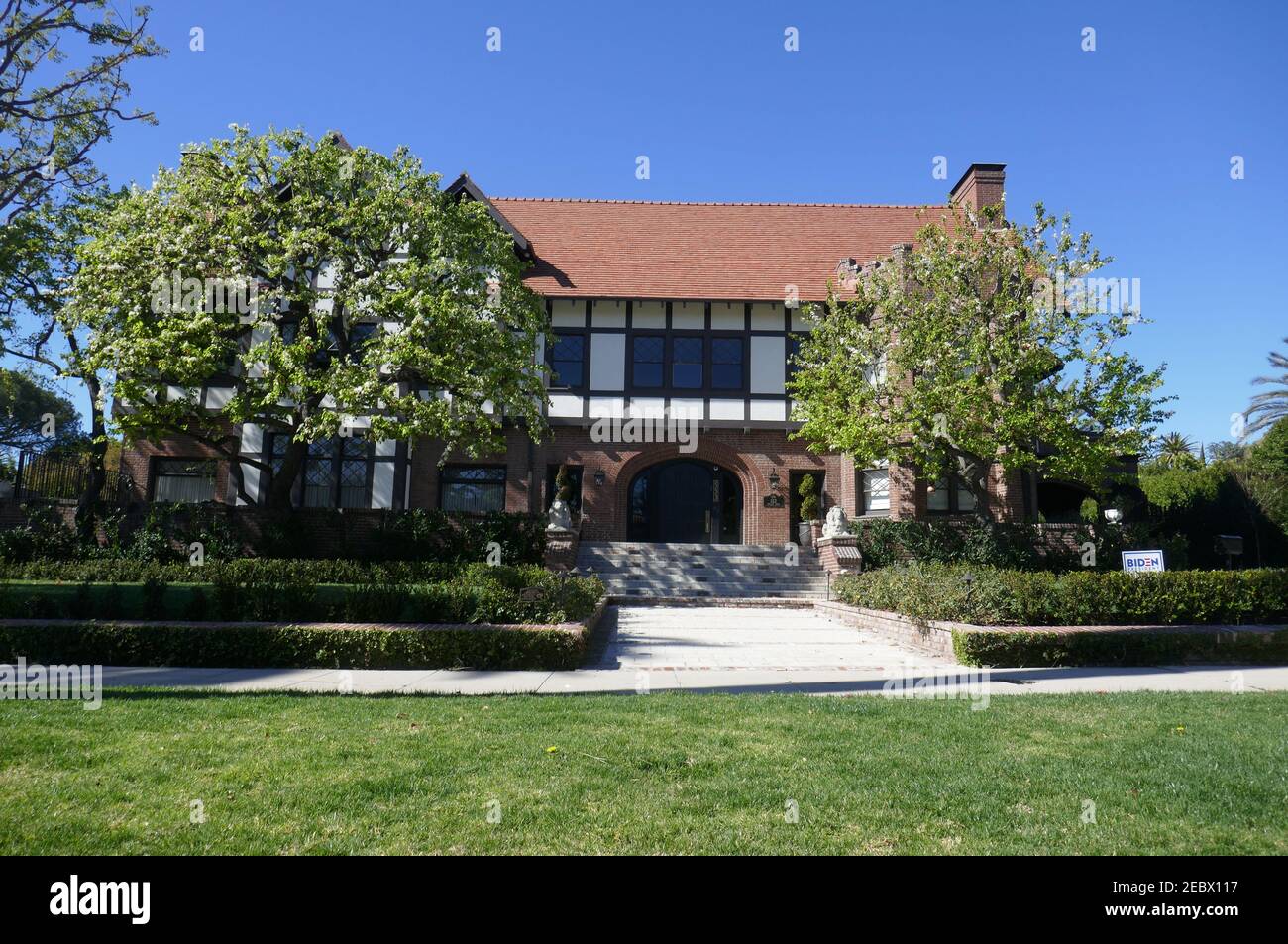 Los Angeles, California, USA 12th February 2021 A general view of atmosphere of Wrigley House at 553 S. Windsor Blvd on February 12, 2021 in Los Angeles, California, USA. Photo by Barry King/Alamy Stock Photo Stock Photo