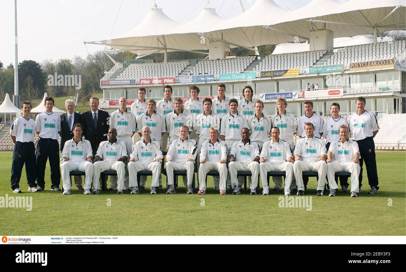 Cricket Hampshire Ccc Photocall 07 The Rose Bowl 12 4 07 Team Group Portrait Mandatory Credit Action Images Matthew Childs Stock Photo Alamy Cricket Hampshire Ccc Photocall 07 The Rose Bowl 12 4 07 Team Group Portrait Mandatory Credit Action Images Matthew Childs Stock Photo Alamy