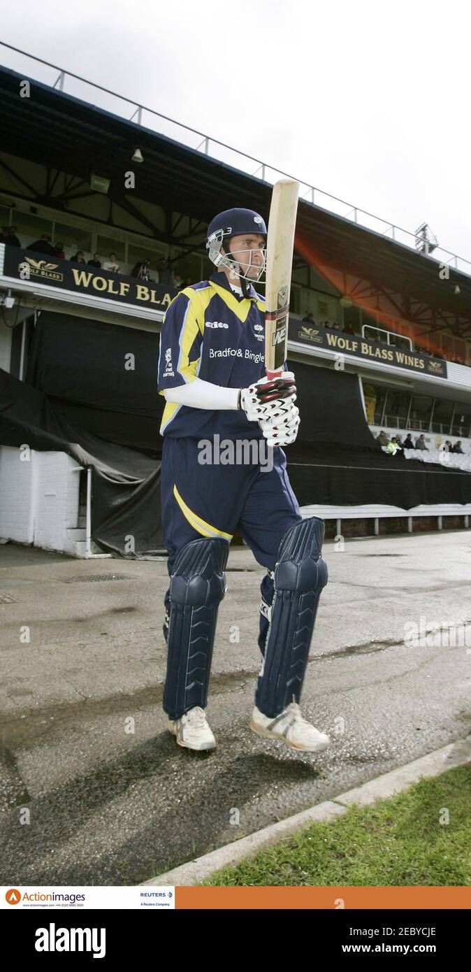 Bat walks yorkshire hires stock photography and images Alamy