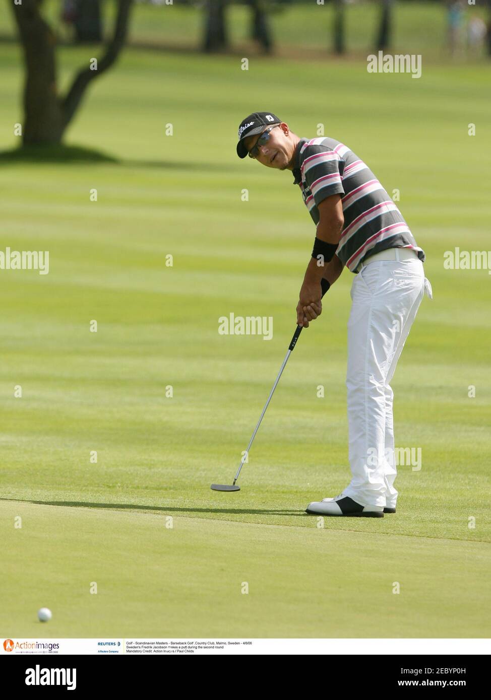 Golf - Scandinavian Masters - Barseback Golf & Country Club, Malmo, Sweden  - 4/8/06 Sweden's Fredrik Jacobson makes a putt during the second round  Mandatory Credit: Action Images / Paul Childs Stock Photo - Alamy