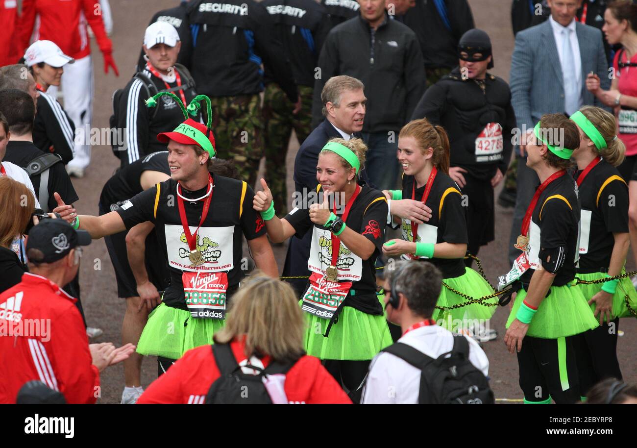 Princess Beatrice of York and Dave Clark are seen at the start of the 2010  London Marathon, with their 'Caterpillar Team' at Blackheath in south  London Stock Photo - Alamy