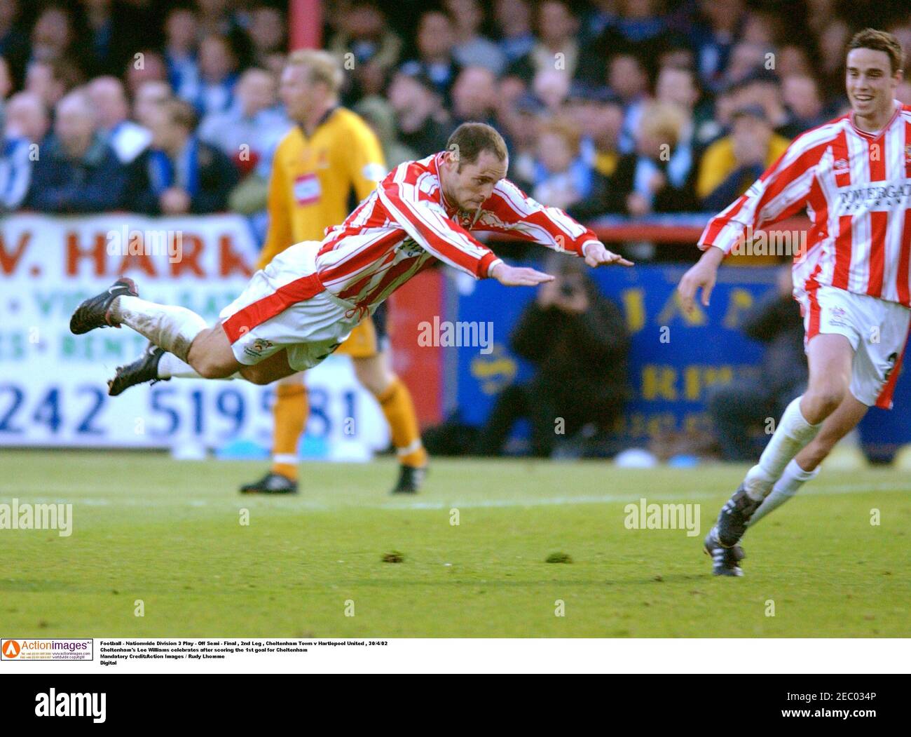 Lee williams of cheltenham town hi-res stock photography and images - Alamy