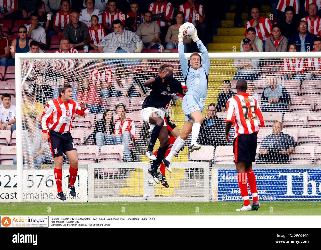 Football - Lincoln City v Northampton Town - Coca-Cola  League Two - Sincil Bank - 05/06 , 6/8/05  Alan Marriott - Lincoln City   Mandatory Credit: Action Images / Phil Shephard Lewis Stock Photo