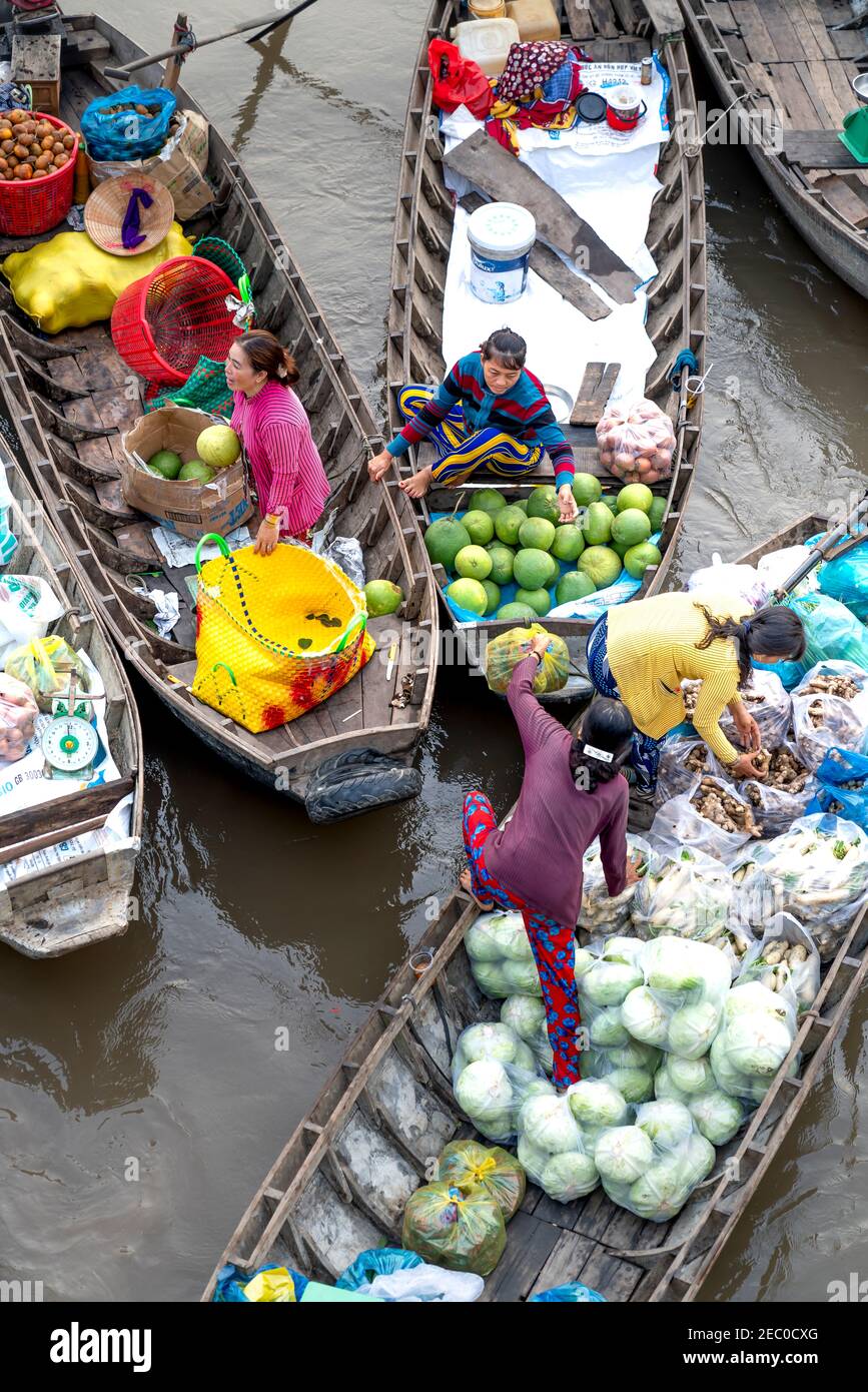 Phong Dien Floating Market, Can Tho City, Viet Nam - February 7, 2021: Phong Dien Floating Market is one of the oldest floating markets in the West in Stock Photo