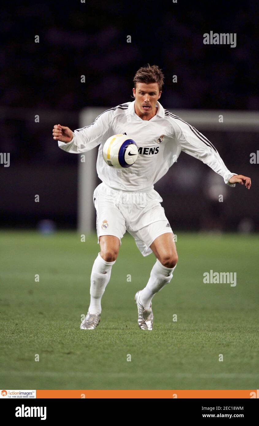 Football Tokyo Verdy V Real Madrid Pre Season Friendly Ajinomoto Stadium Tokyo 25 7 05 Real Madrid S David Beckham Mandatory Credit Action Images Tsutomu Kishimoto Livepic Stock Photo Alamy Football Tokyo Verdy V Real Madrid Pre Season Friendly Ajinomoto Stadium Tokyo 25 7 05 Real Madrid S David Beckham Mandatory Credit Action Images Tsutomu Kishimoto Livepic Stock Photo Alamy