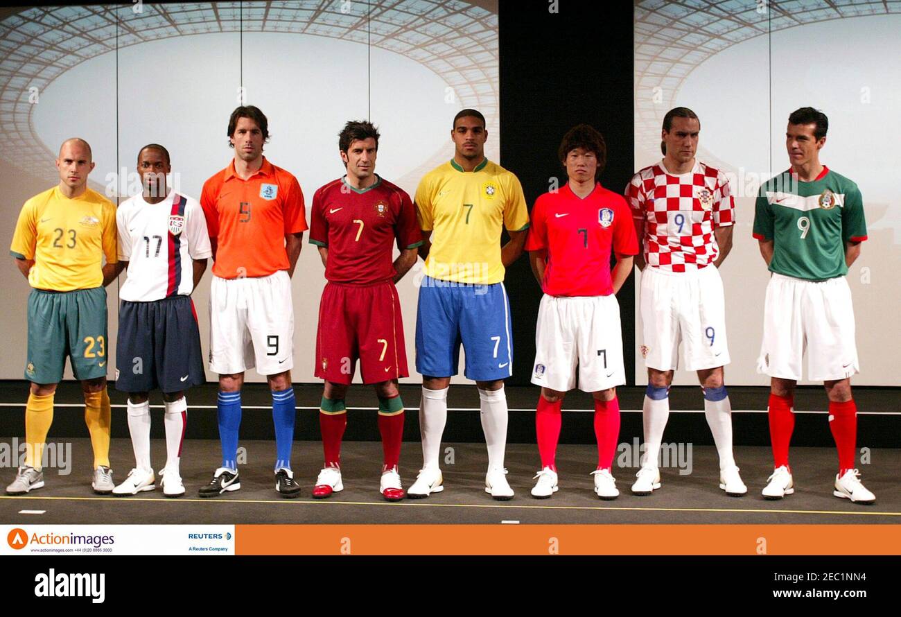 Football - Nike - 2006 World Cup Official Kit Launch for Brazil, Portugal,  Australia, Holland, Korea, Mexico, Croatia & USA - Olympic Stadium, Berlin,  Germany - 13/2/06 (L-R) Australia's Marco Bresciano, Damarcus