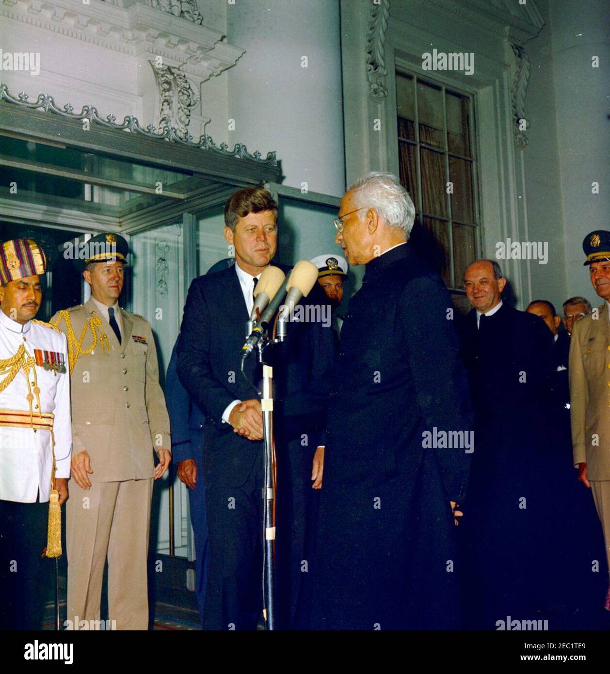 Arrival ceremony for Dr. Sarvepalli Radhakrishnan, President of India ...