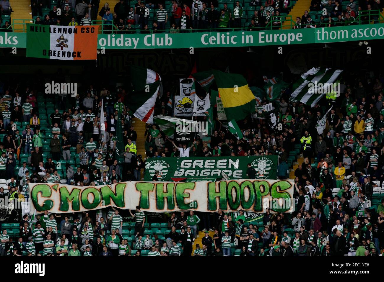 Football Celtic V Hjk Helsinki Uefa Champions League Third Qualifying Round First Leg Celtic Park 12 13 1 8 12 Celtic Fans Mandatory Credit Action Images Craig Brough Stock Photo Alamy