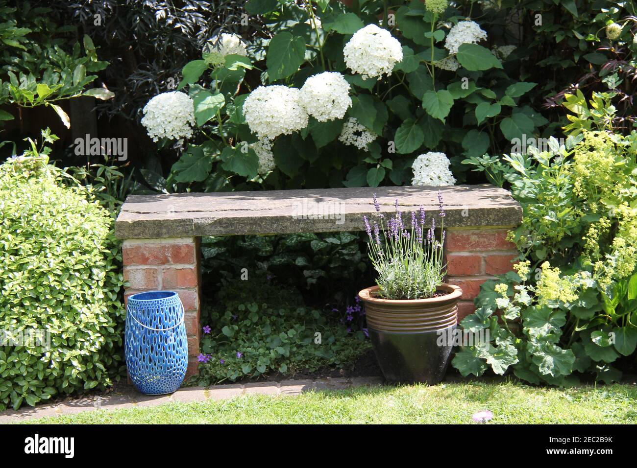 Stone Garden Bench High Resolution Stock Photography and Images - Alamy