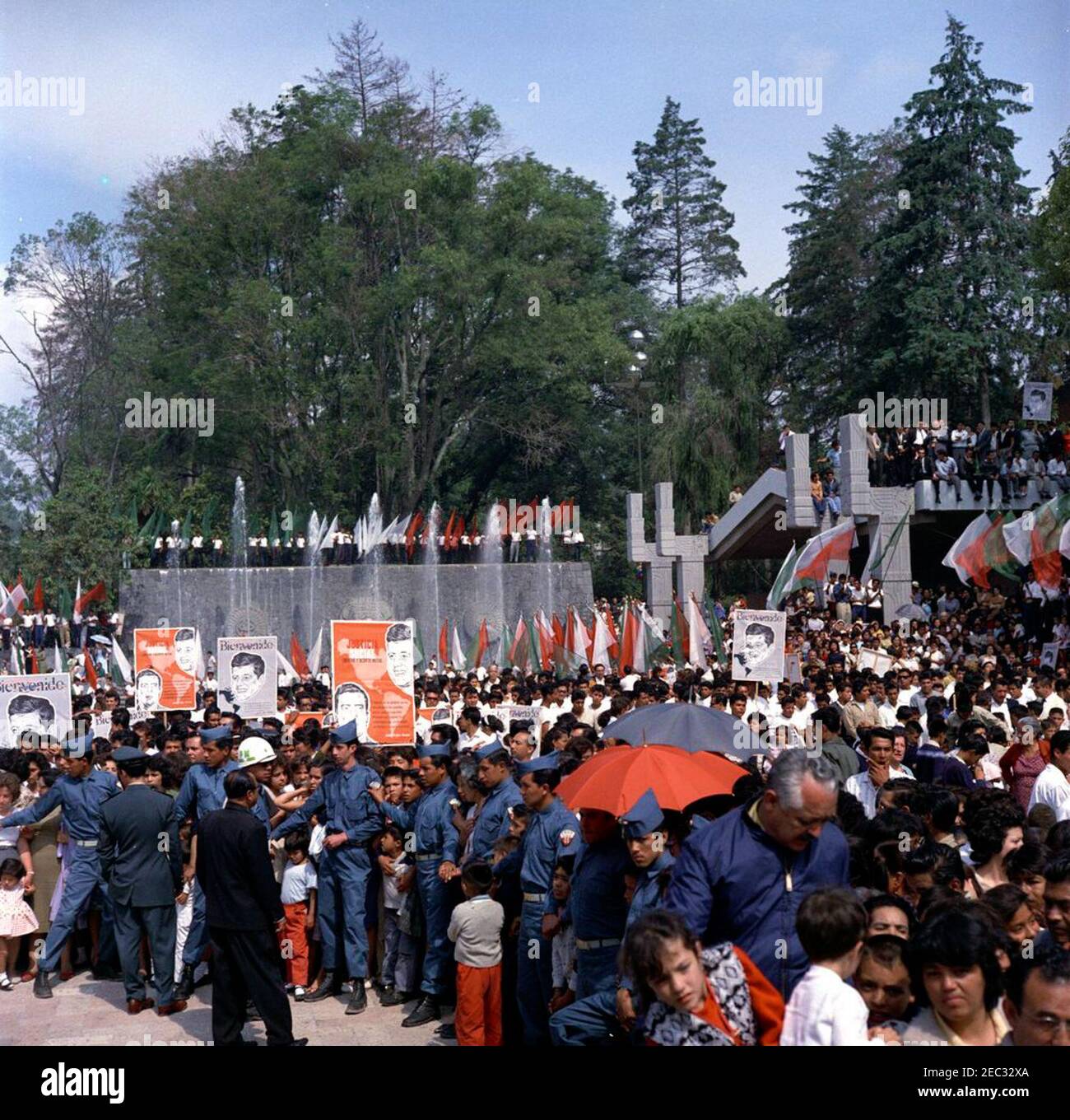 Trip to Mexico: Tour and address at the Independencia Housing Project, 9:35AM. Spectators gather to see President John F. Kennedy during his visit to the Unidad Independencia (Independencia Housing Project) in Mexico City, Mexico. Stock Photo