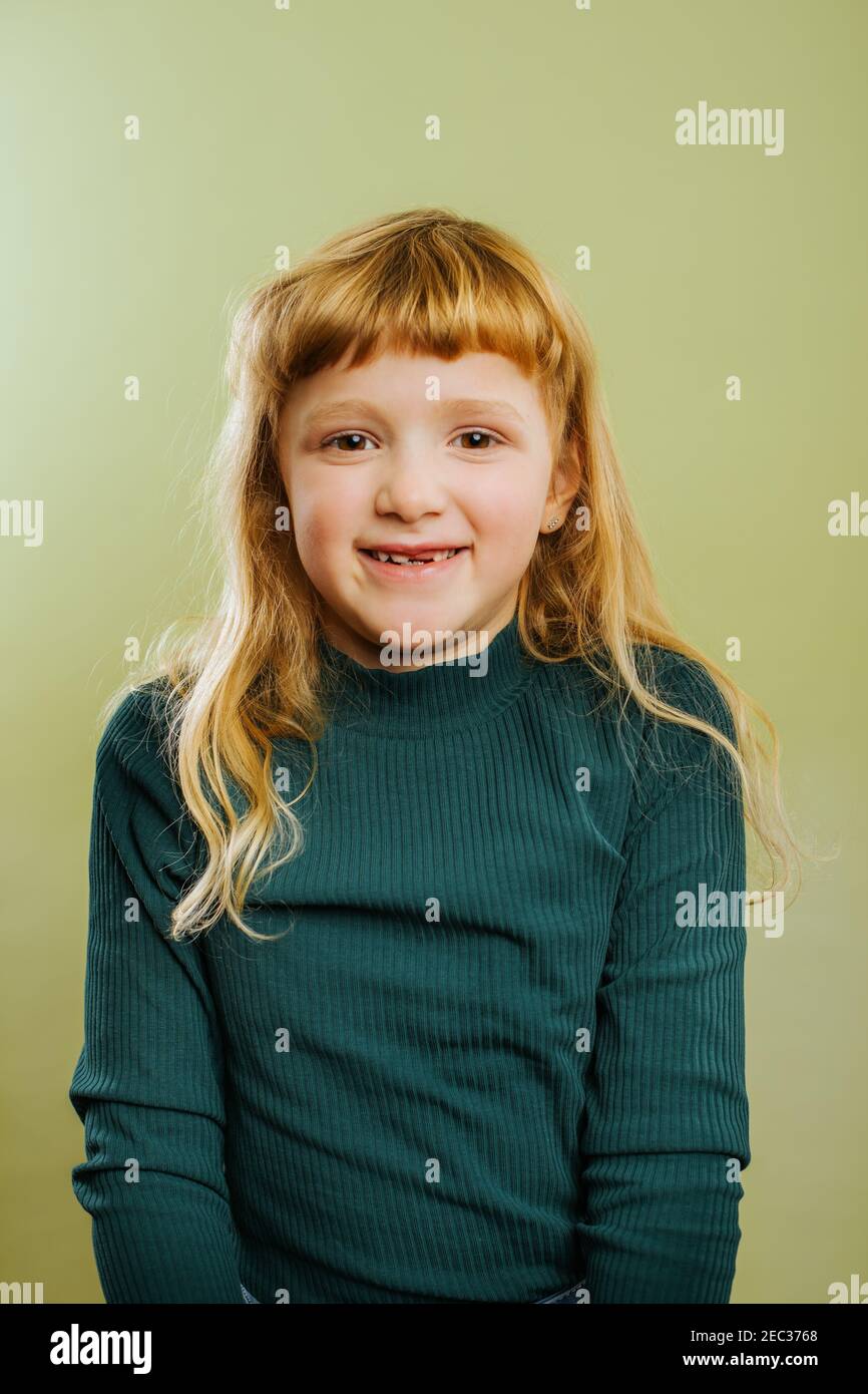 Happy smiling girl green hi-res stock photography and images - Alamy