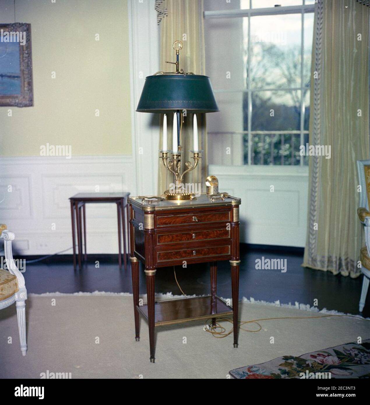 White House furniture. Small table with candelabra lamp in the Yellow Oval Room. White House Washington D.C Stock Photo Alamy
