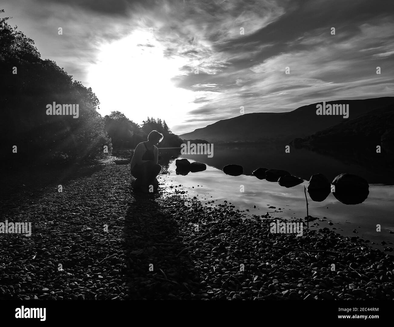 Still lake at sunrise hi-res stock photography and images - Alamy