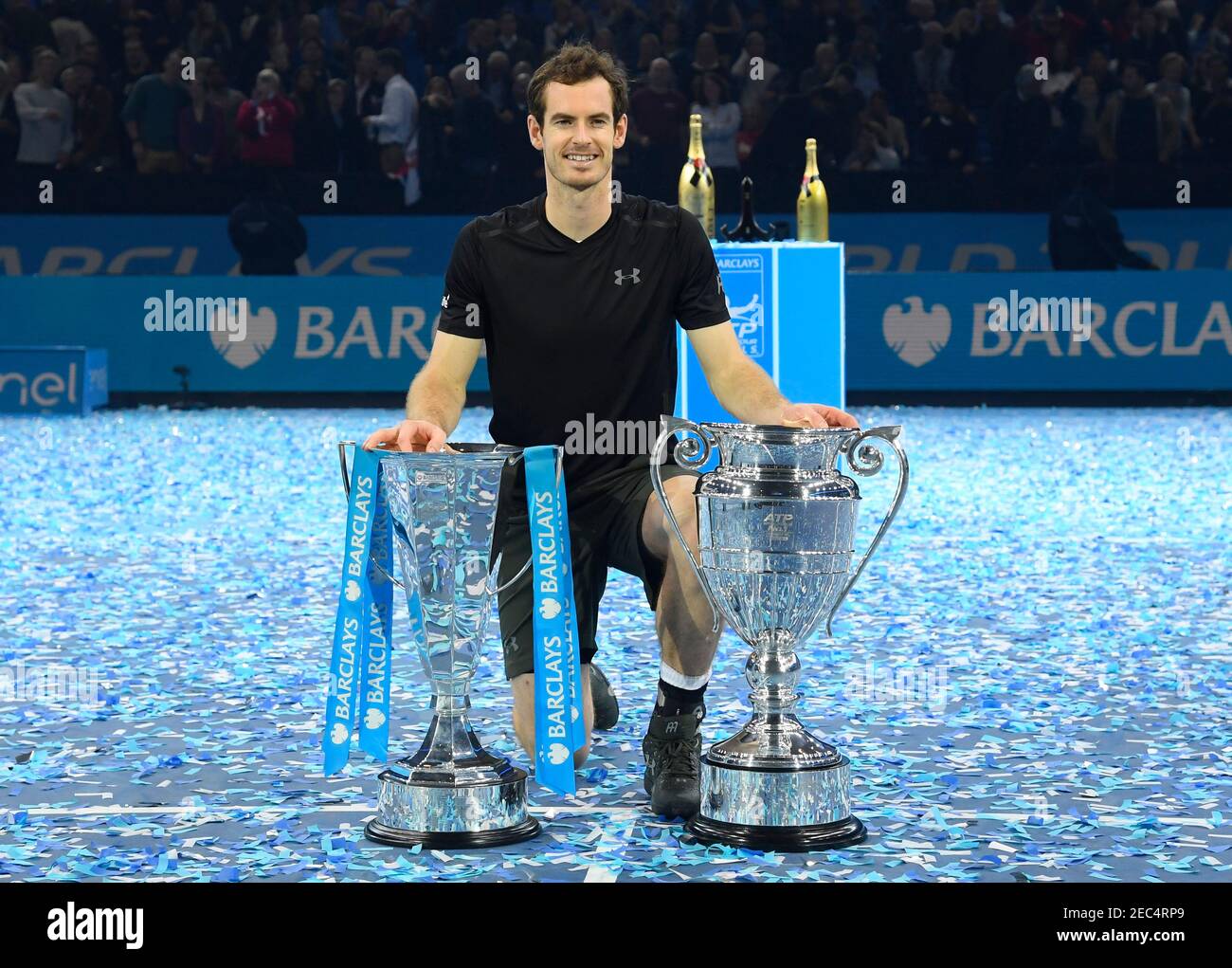 Tennis Britain Barclays Atp World Tour Finals O2 Arena London 11 16 Great Britain S Andy Murray Celebrates Winning The Final Against Serbia S Novak Djokovic With The Atp World Tour Finals
