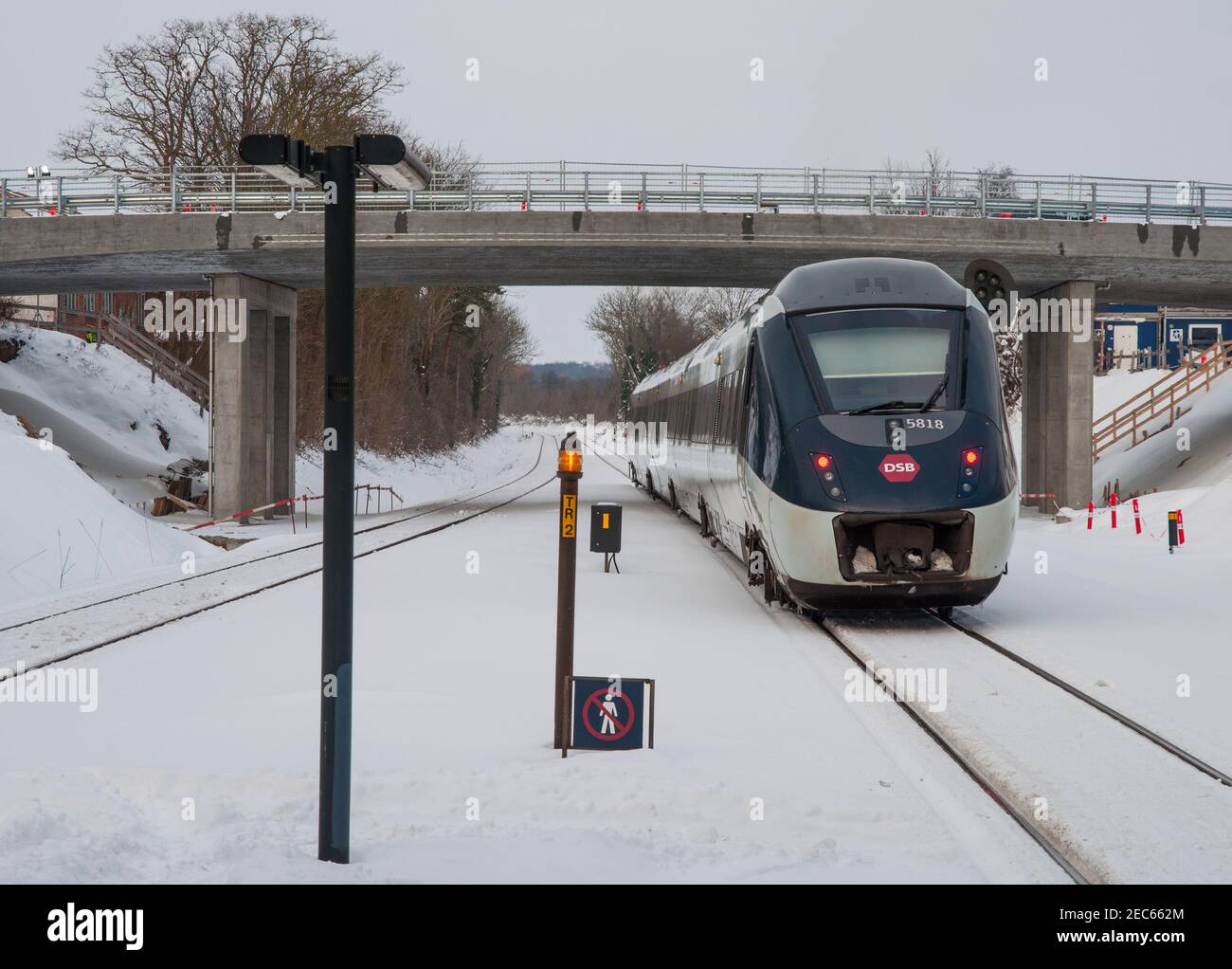 Vordingborg Denmark - Mars 3. 2018: DSB IC4 train leaving Vordingborg station Stock Photo
