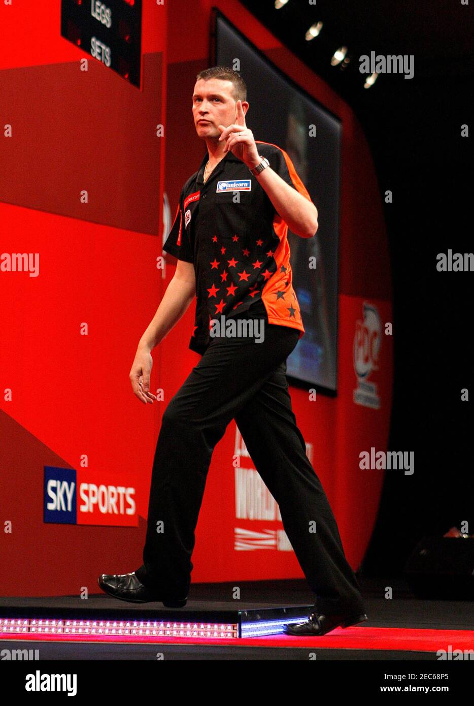 Colin osborne ladbrokes com world darts championship alexandra palace ...