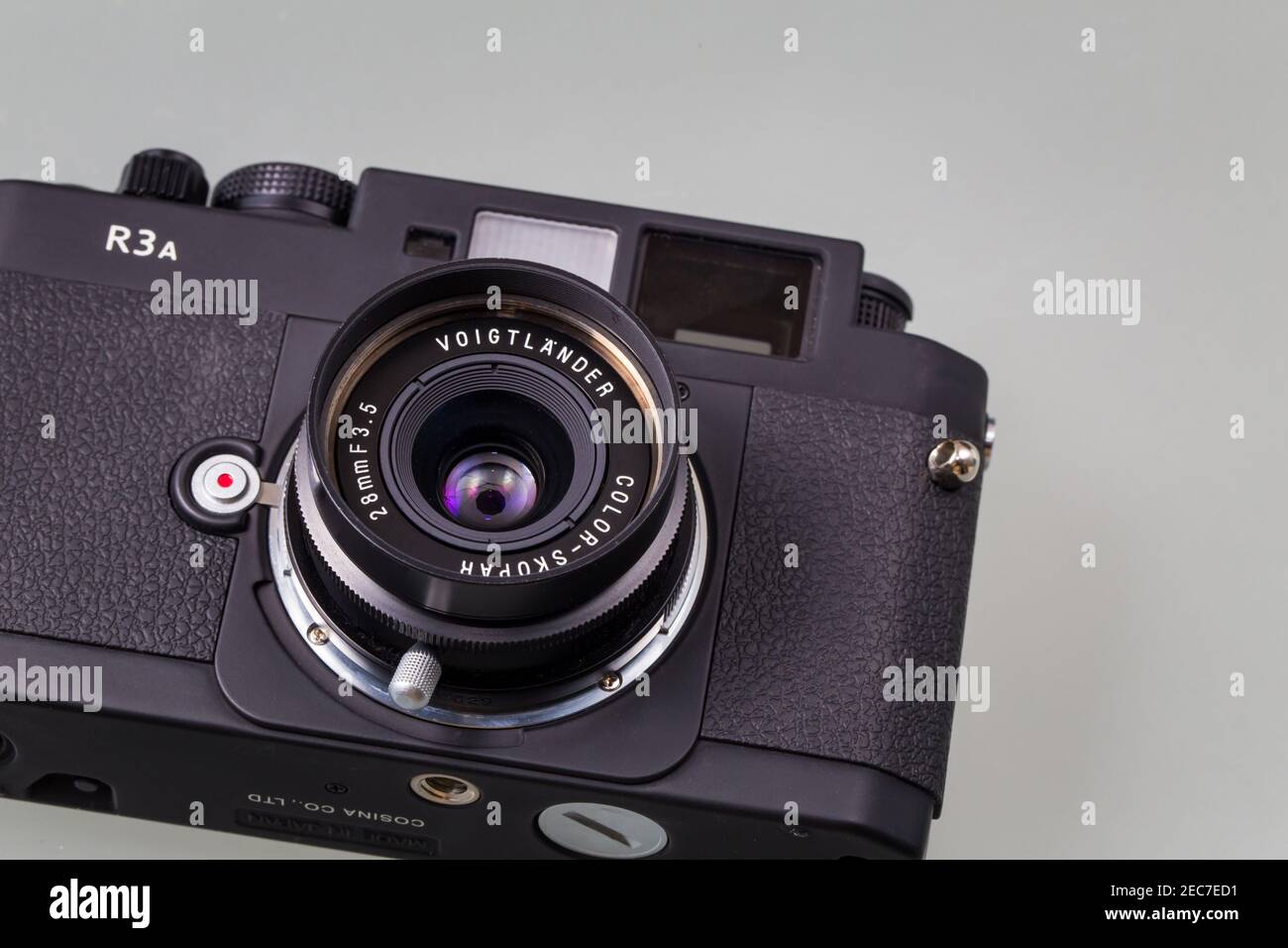 Voigtlander bessa r hi-res stock photography and images - Alamy Voigtlander bessa r hi-res stock photography and images - Alamy