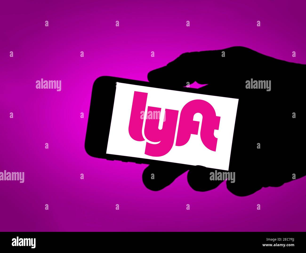 lyft logo