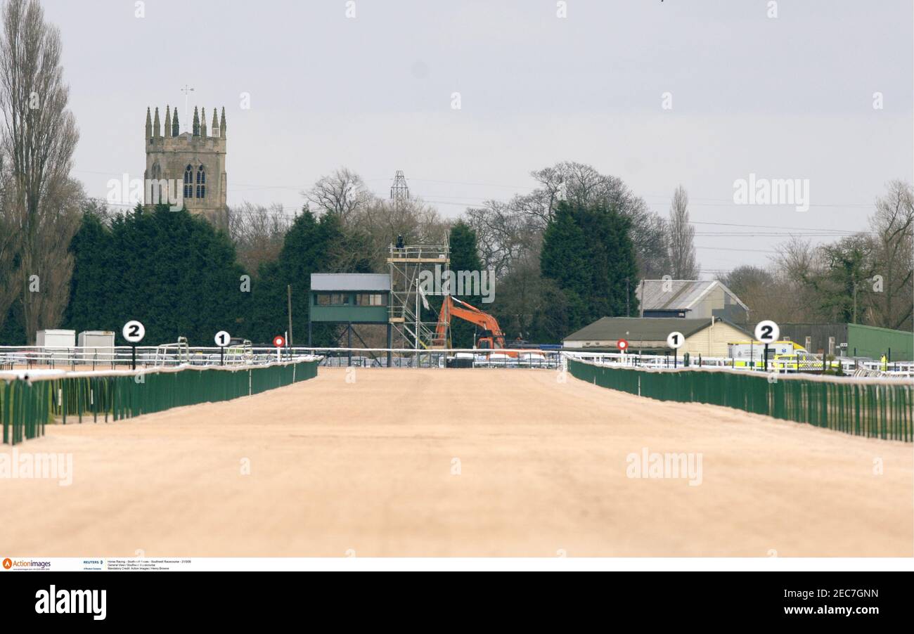 Horse racing southwell racecourse hires stock photography and images