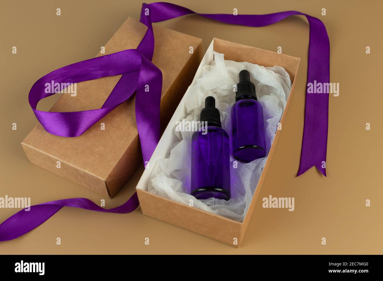 Put a purple ribbon in my order. Code words when calling from victims of domestic violence. The purple ribbon is international symbol of violence. Ser Stock Photo