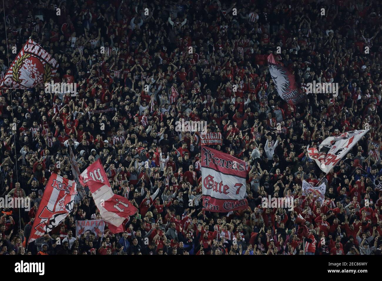 Olympiacos Fans High Resolution Stock Photography and Images - Alamy