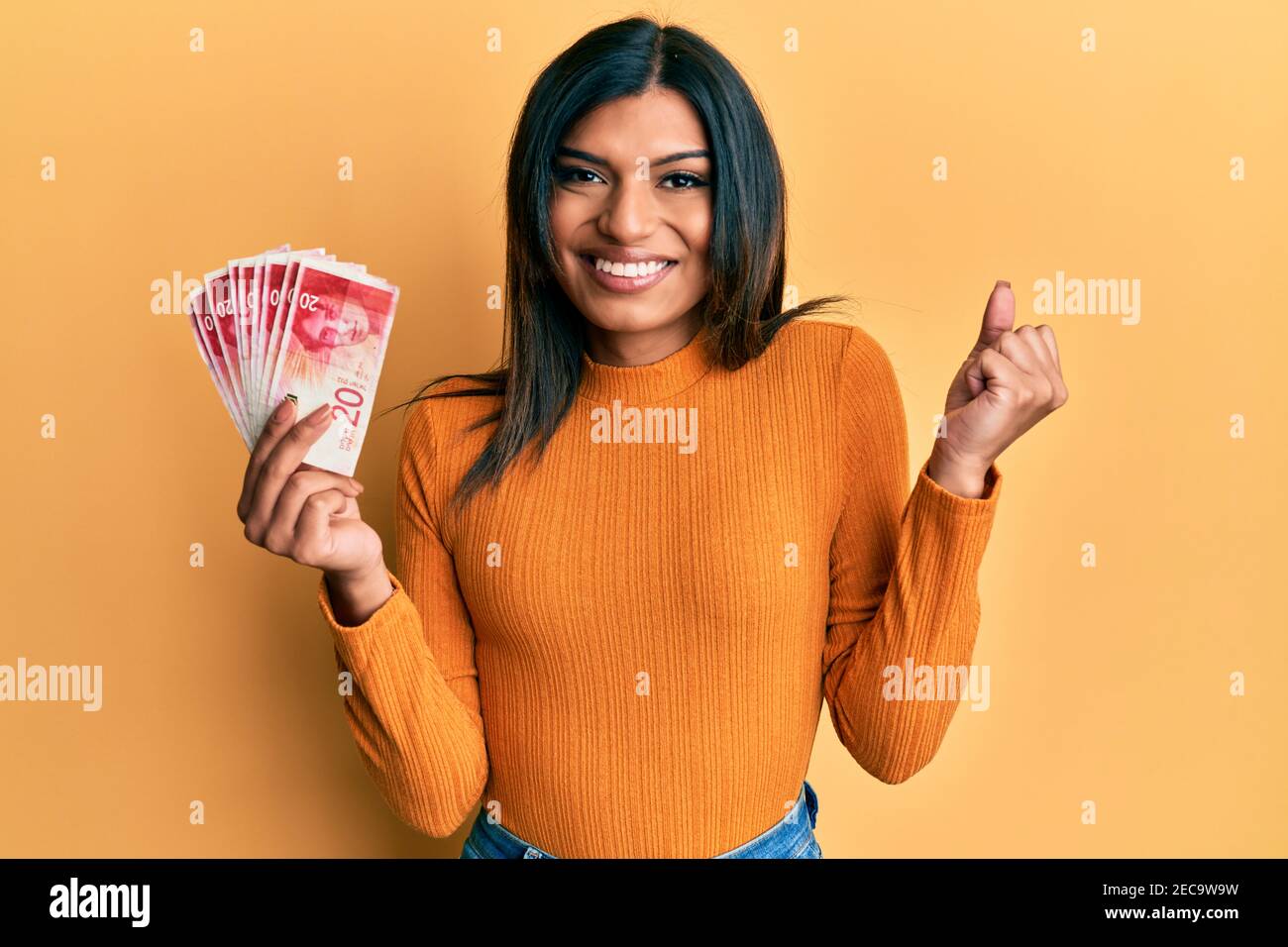 Порно жұлдыз Симон