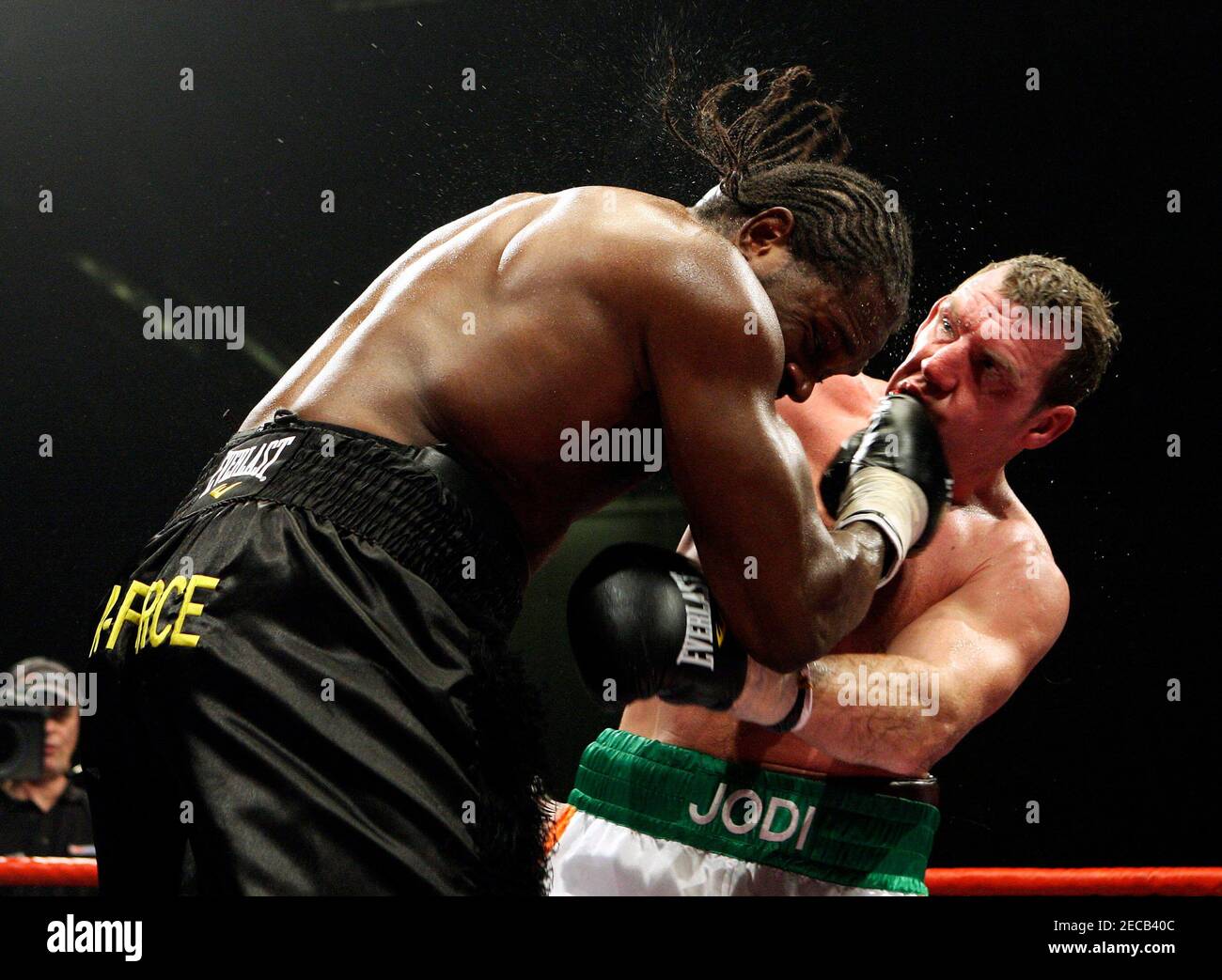 Martin Rogan Boxer Martin Rogan High Resolution Stock Photography and Images - Alamy