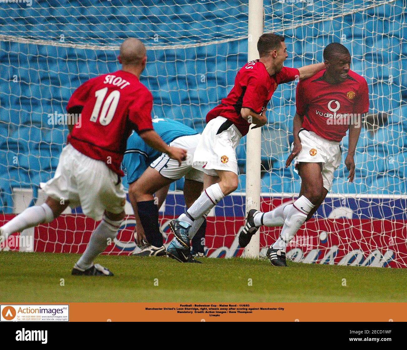 Football Budweiser Cup Maine Raod 11 6 03 Manchester United S Leon Sturridge Right Wheels Away After Scoring Against Manchester City Mandatory Credit Action Images Dave Thompson Livepic Stock Photo Alamy